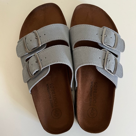 Comfortable Women's Helga Leather Footbed Sandal - Picture 4 of 5